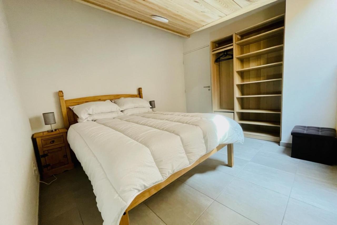 100 M Near The Cite Vauban In Appartement